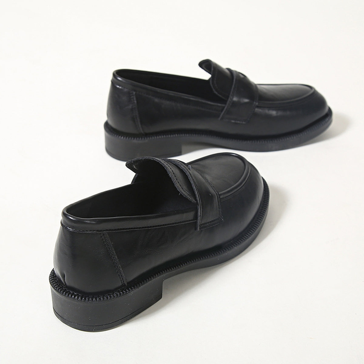 CLASSIC PENNY STRAP LOAFERS