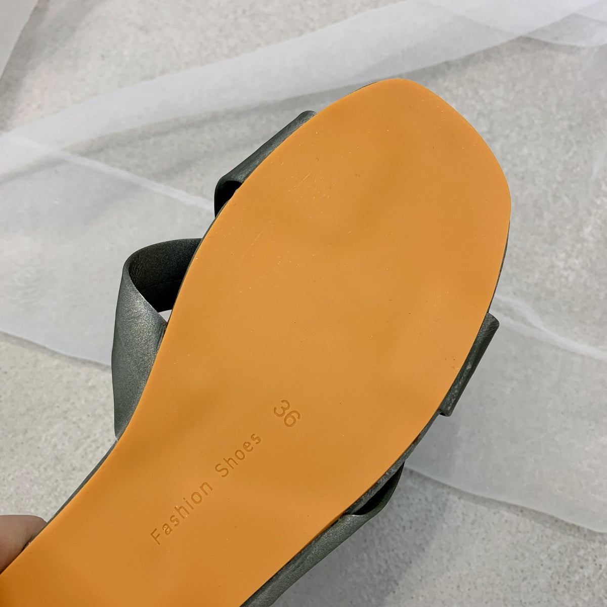 WOVEN CROSSOVER FLAT SLIDES