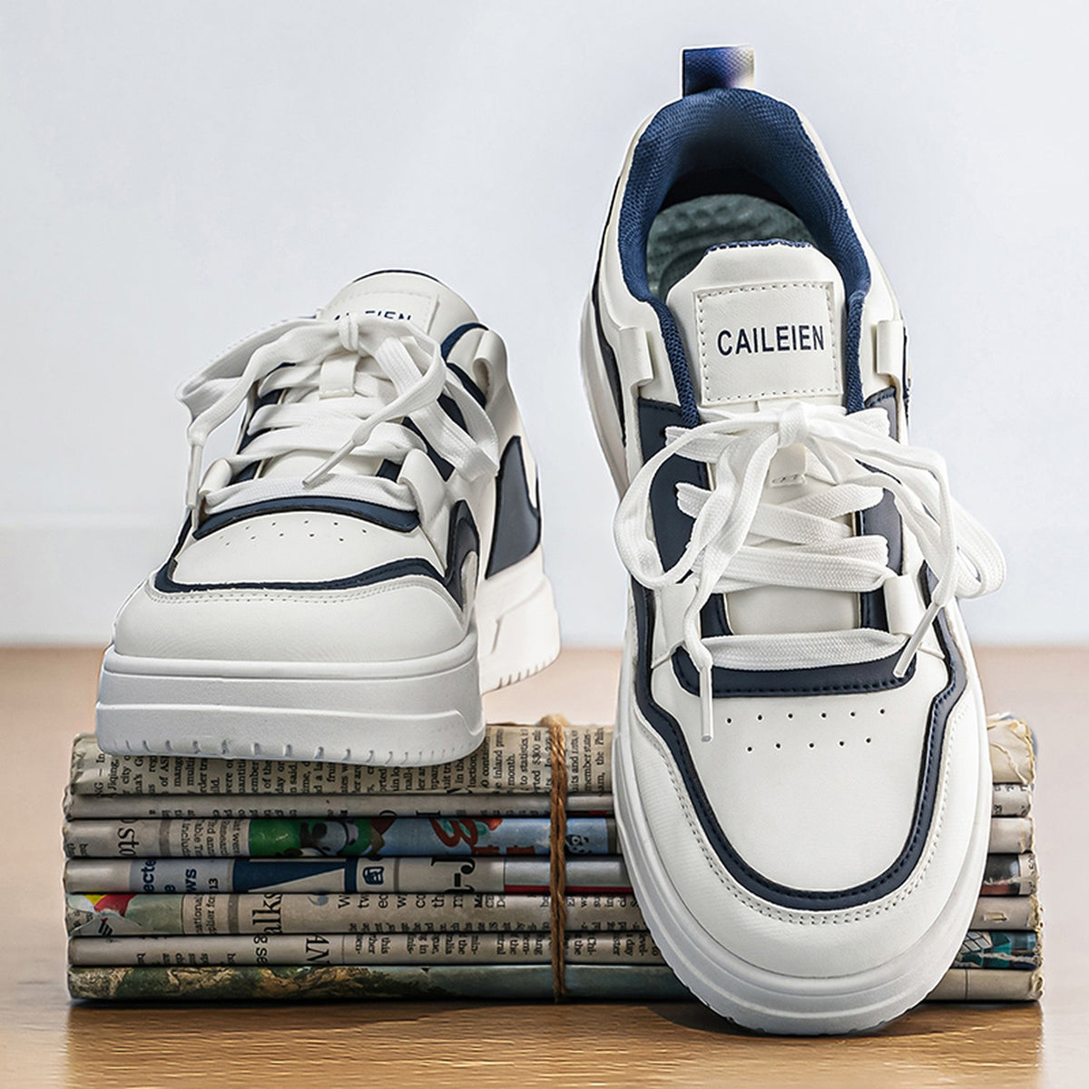 Men's Panelled Court Sneakers