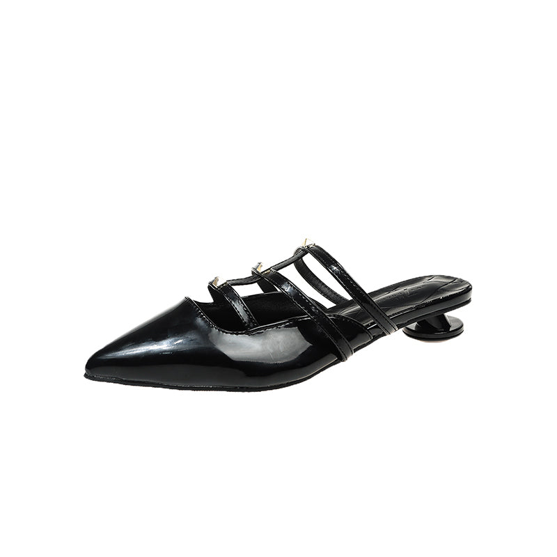 LOW BLOCK HEELED SANDALS