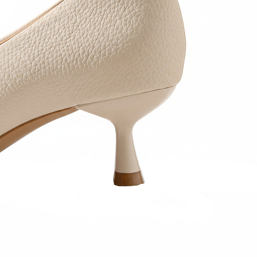 KITTEN HEEL PUMPS