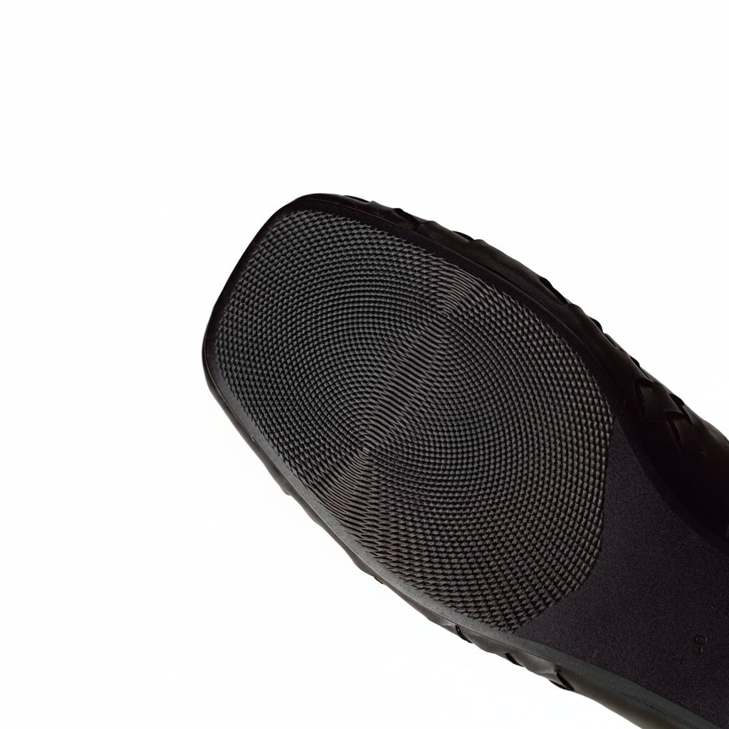 WOVEN SQUARE-TOE PUMPS