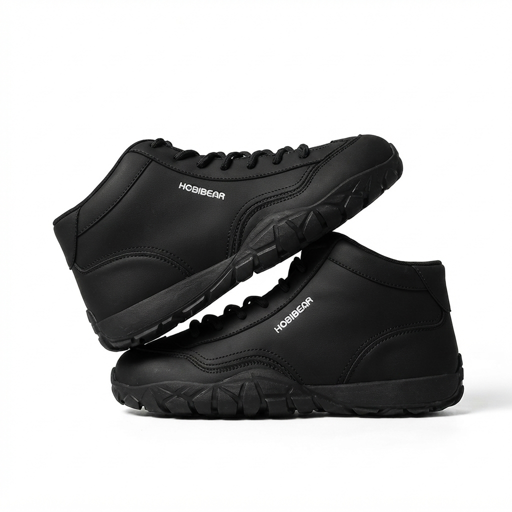 HIKING SHOES