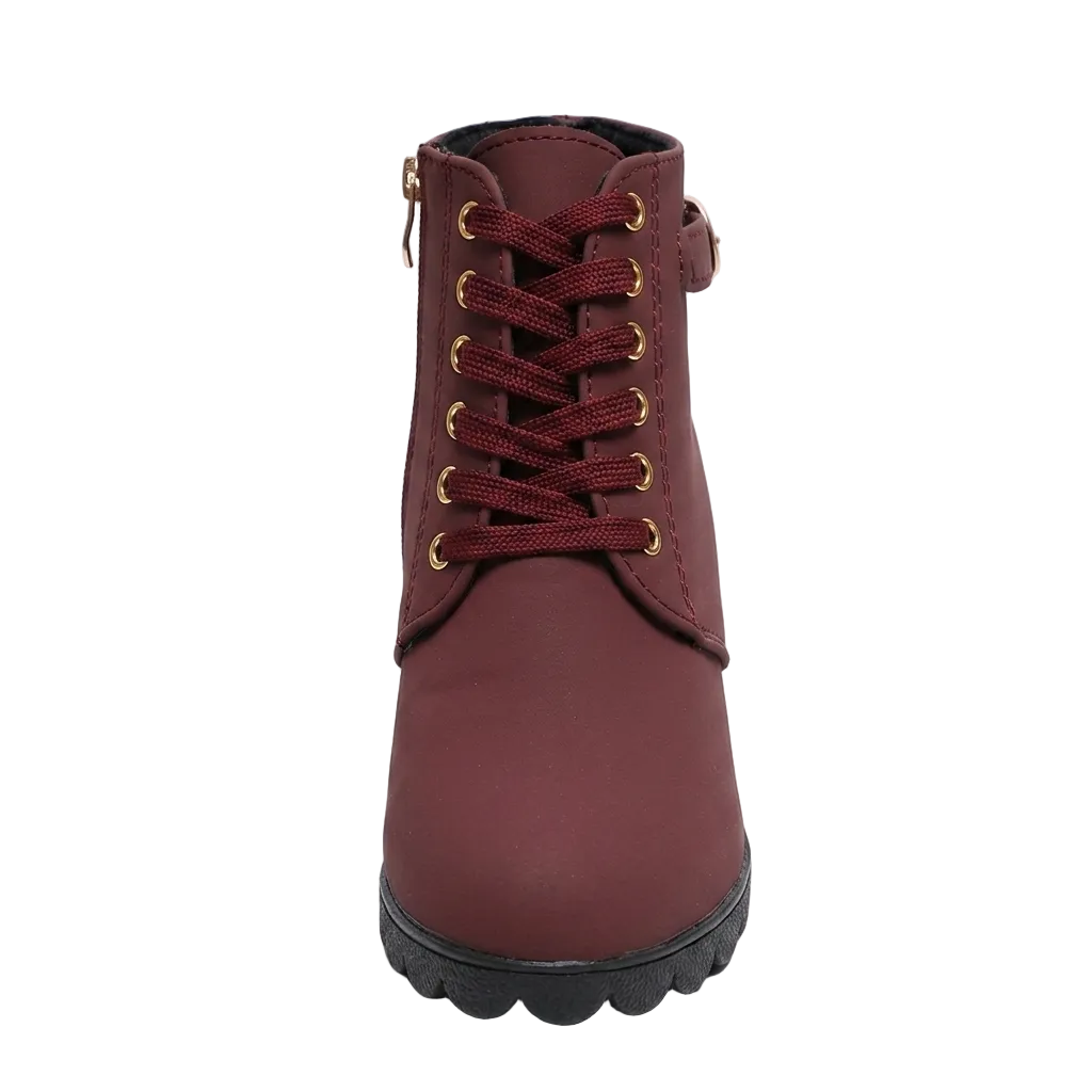 LACE-UP BLOCK HEEL ANKLE BOOTS